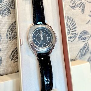 Coach Women “Boyfriend Watch” Black Dial Chrystal Bezel Patent Leather Strap